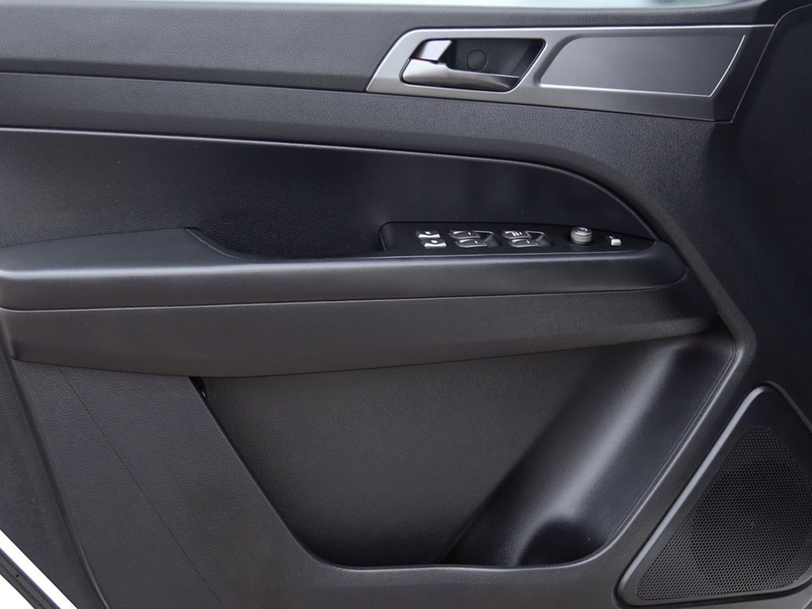 SsangYong GRAND MUSSO GRAND 4x4 2.2 2023 - Imagen 11 de 20