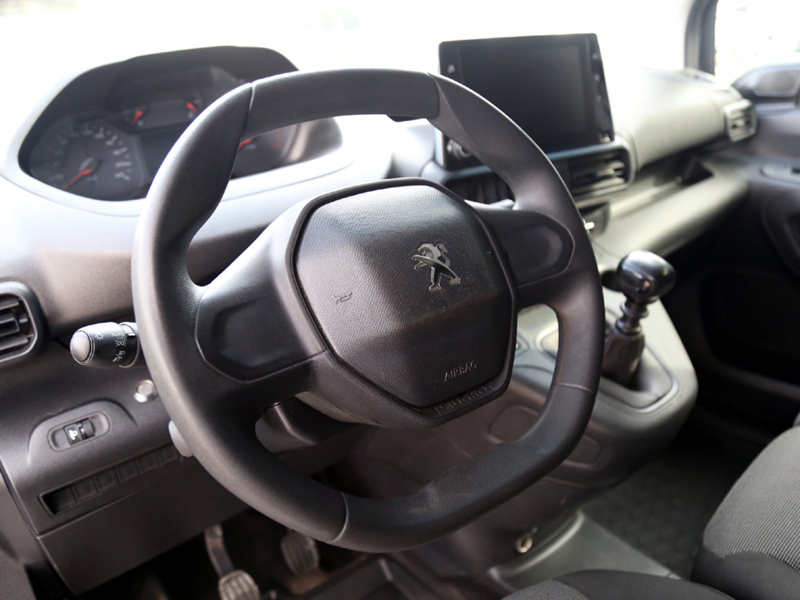 Peugeot PARTNER 1.5 L1 BLUEHDI 100 MT DIESEL 2024 - Imagen 15 de 20