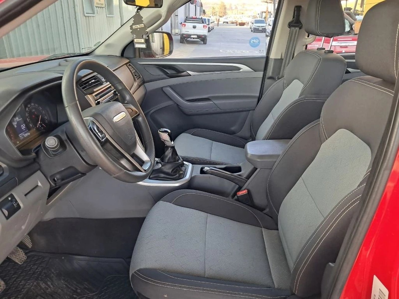 MAXUS T60 DX 4X4 MT 2.0 2024 - Imagen 12 de 20