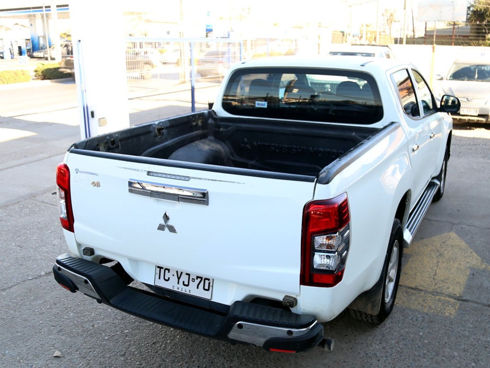Mitsubishi L200 2.2 KATANA CRT MT 4X4 DIESEL 2024 - Imagen 9 de 20