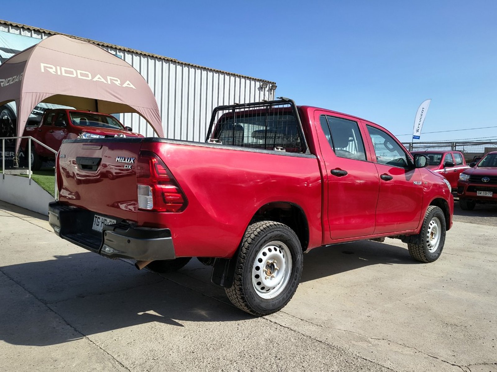 TOYOTA HILUX 2.4 DX 4X2 DIESEL MT 2024 - Imagen 7 de 18