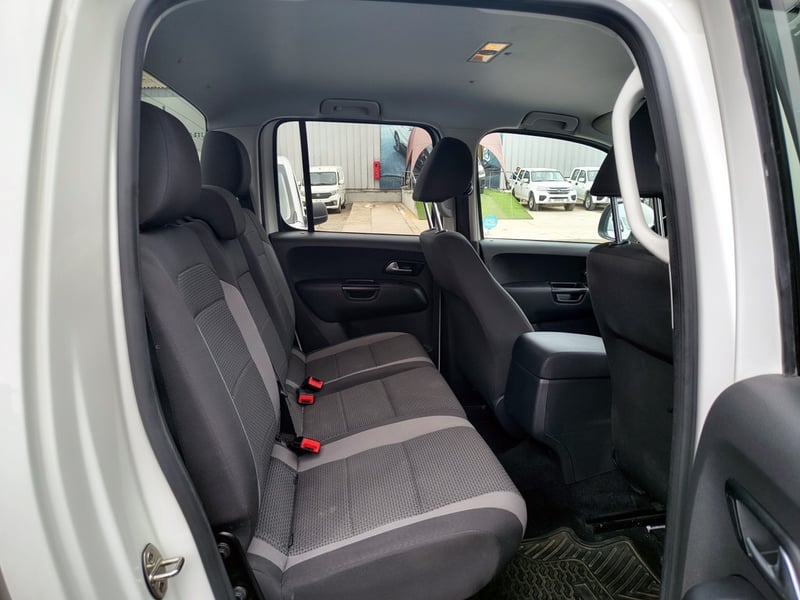 Volkswagen AMAROK 2.0 Diesel 4x2 T/M TRENDLINE 2023 - Imagen 20 de 20