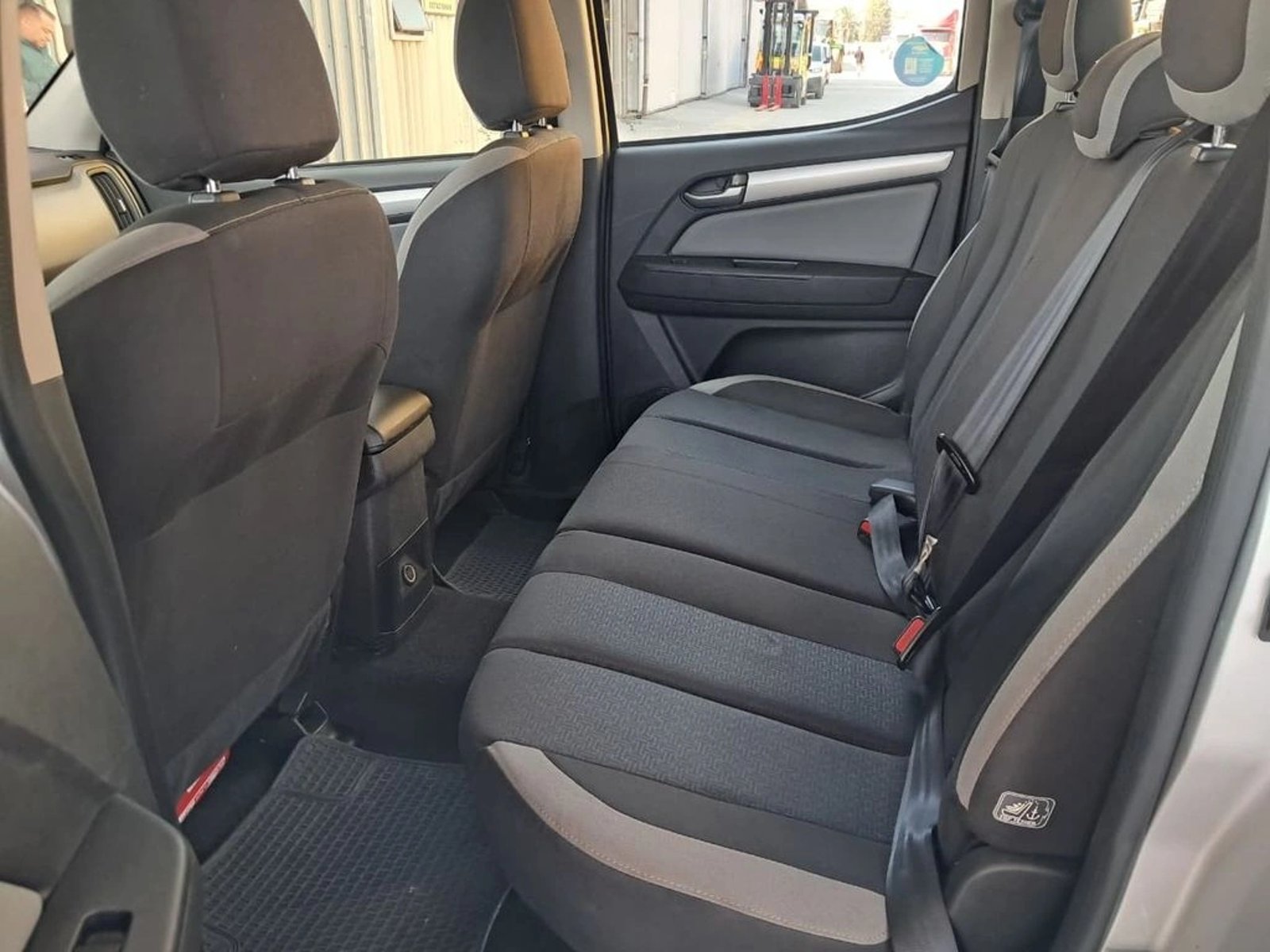 Chevrolet COLORADO 2.8 CTDI 4X4 LT AT 4P 2022 - Imagen 13 de 20