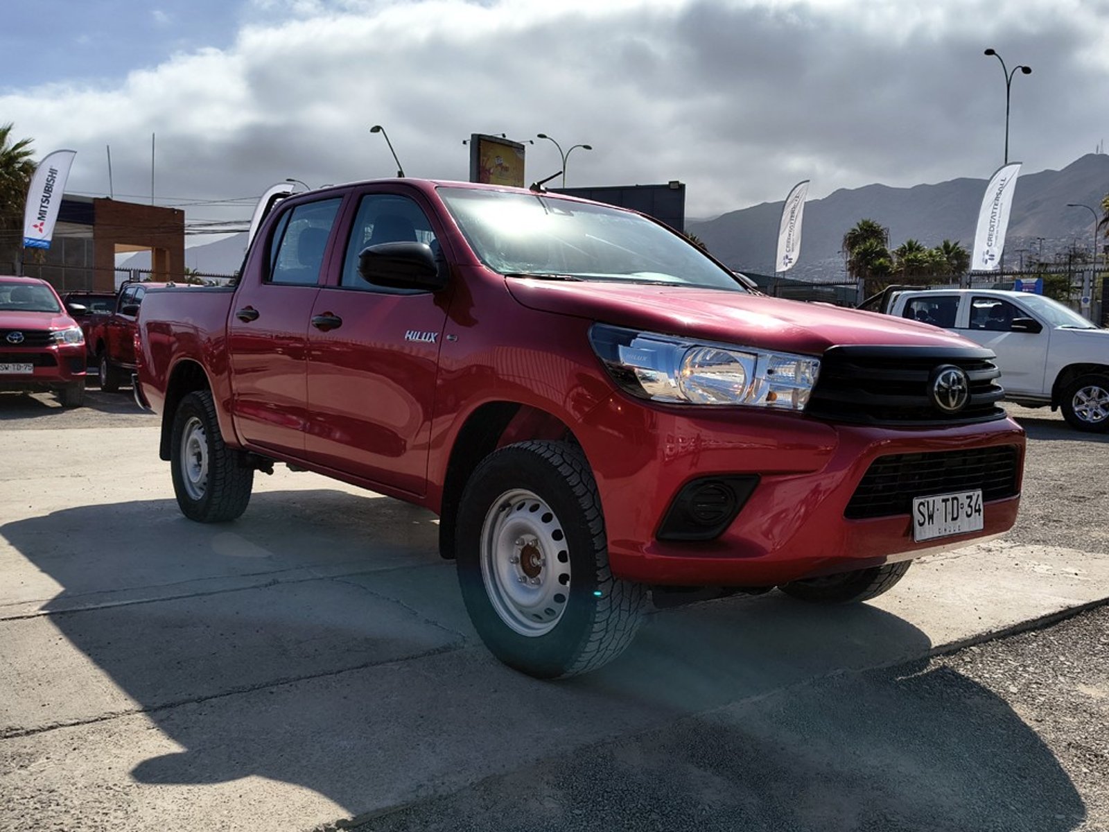 TOYOTA HILUX 2.4 DX 4X2 DIESEL MT 2023 - Imagen 3 de 18