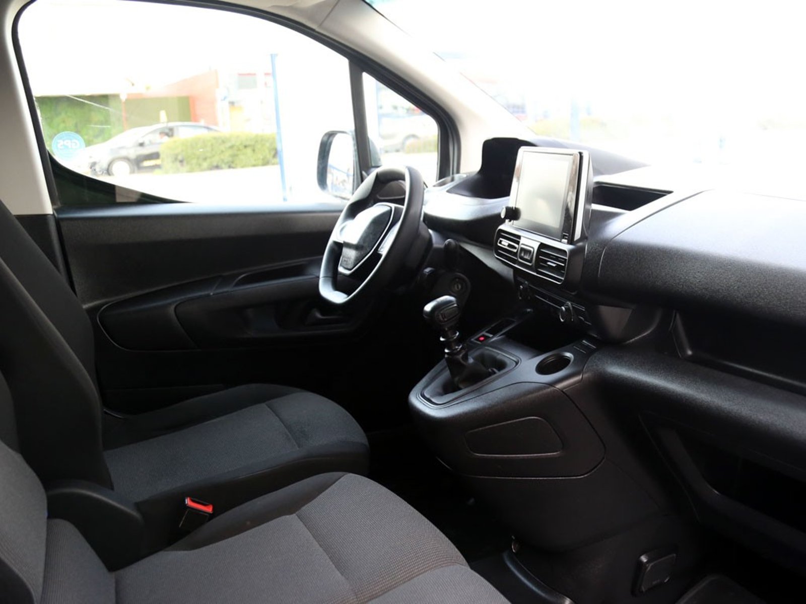 Peugeot PARTNER 1.5 L1 MT DIESEL 2024 - Imagen 16 de 20