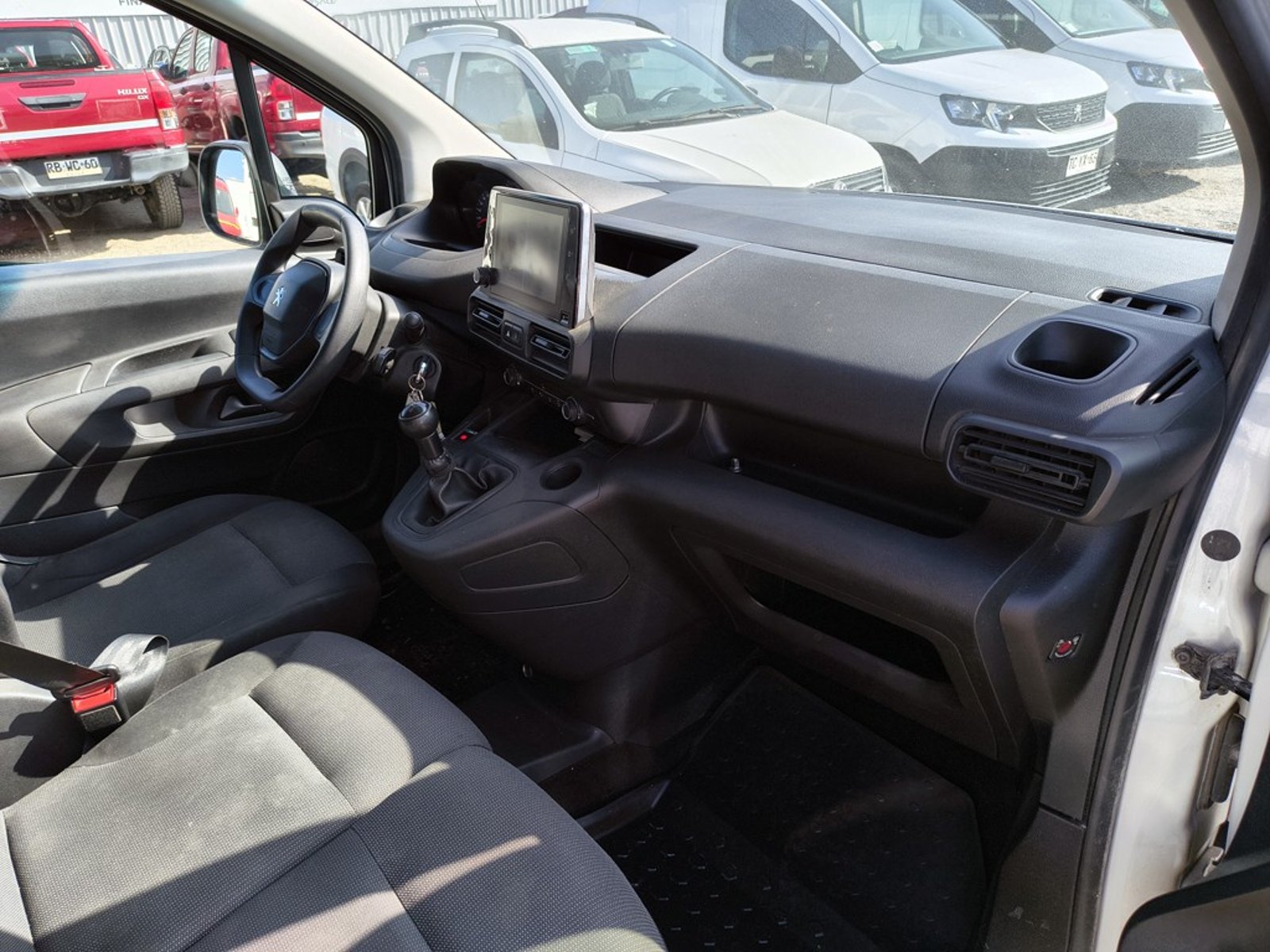 PEUGEOT PARTNER PARTNER L1 1.6 Diesel 4x2 T/M 2022 - Imagen 14 de 15