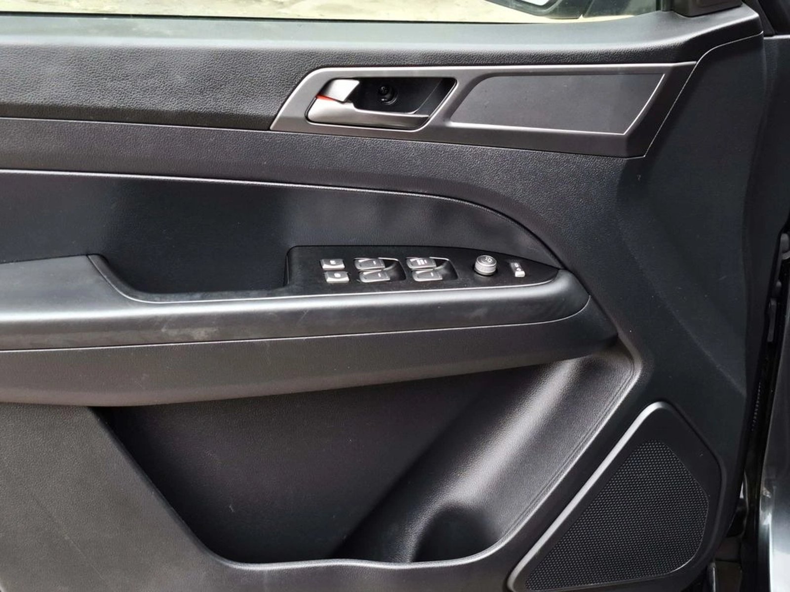 SsangYong MUSSO 2.2 4X2 MT 2024 - Imagen 12 de 20