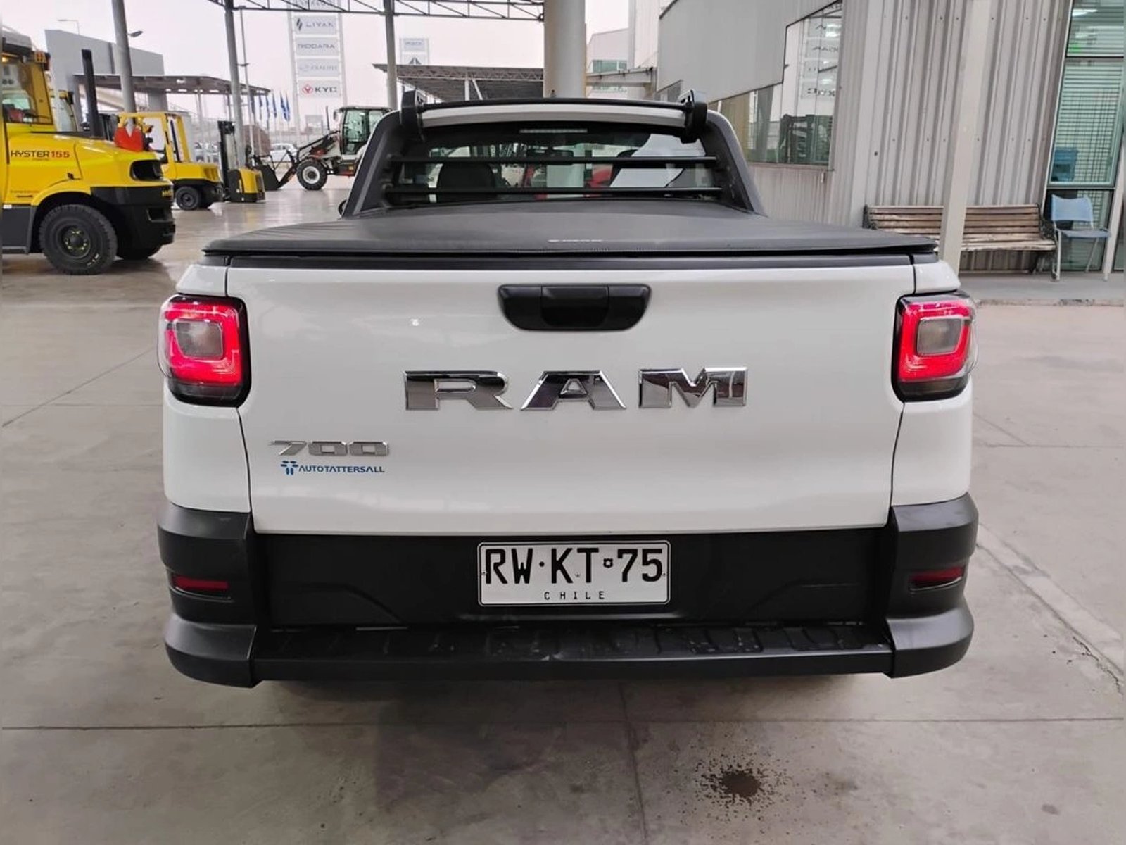 RAM 700 SLT CS 2022 - Imagen 4 de 12