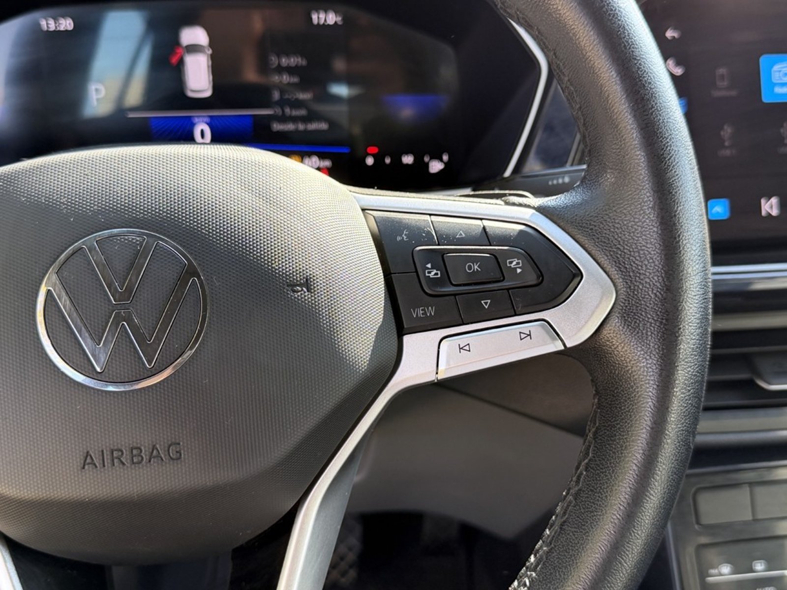 Volkswagen T-CROSS 1.0 TSI COMFORTLINE AT 2024 - Imagen 13 de 20