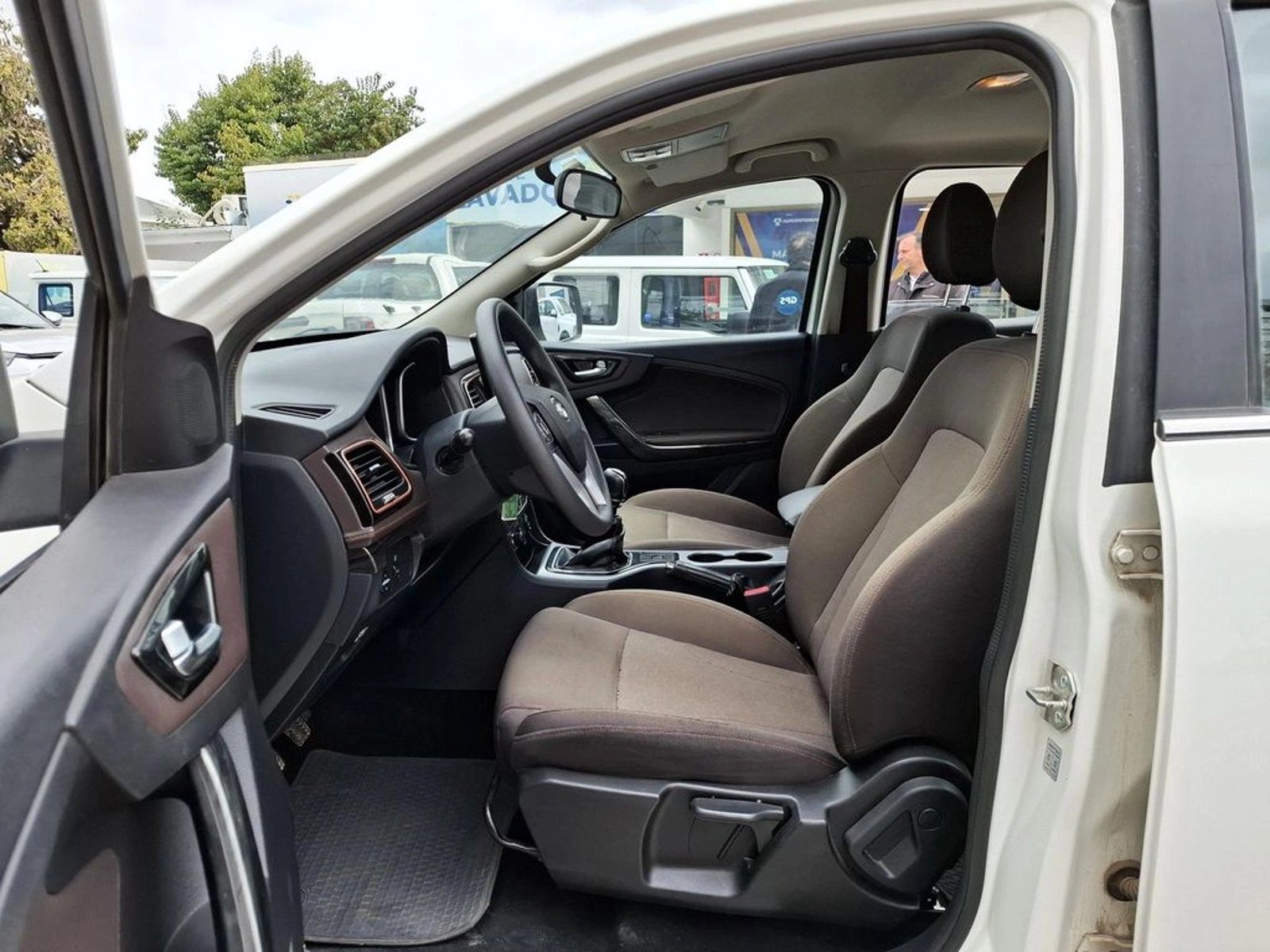 ZX Auto TERRALORD 2.5 DLX MT 4X2 2023 - Imagen 15 de 20
