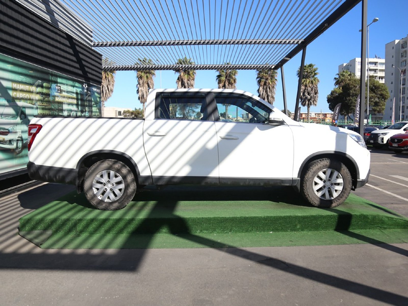SsangYong MUSSO 2.2 MT 4X4 DIESEL 2023 - Foto 4 de 20