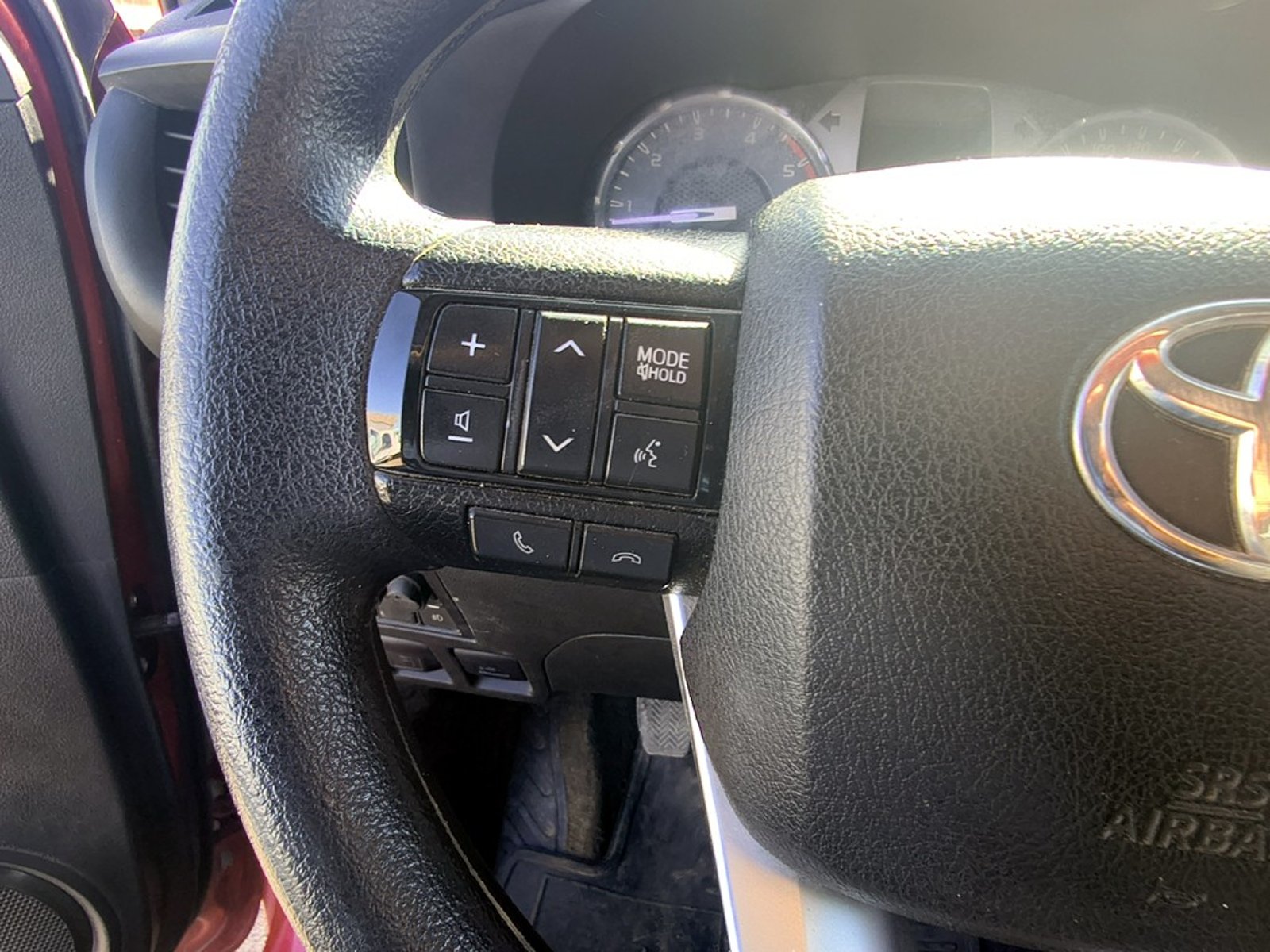TOYOTA HILUX HILUX TSS 2.4 Diesel 4X2 T/M 2021 - Imagen 13 de 20