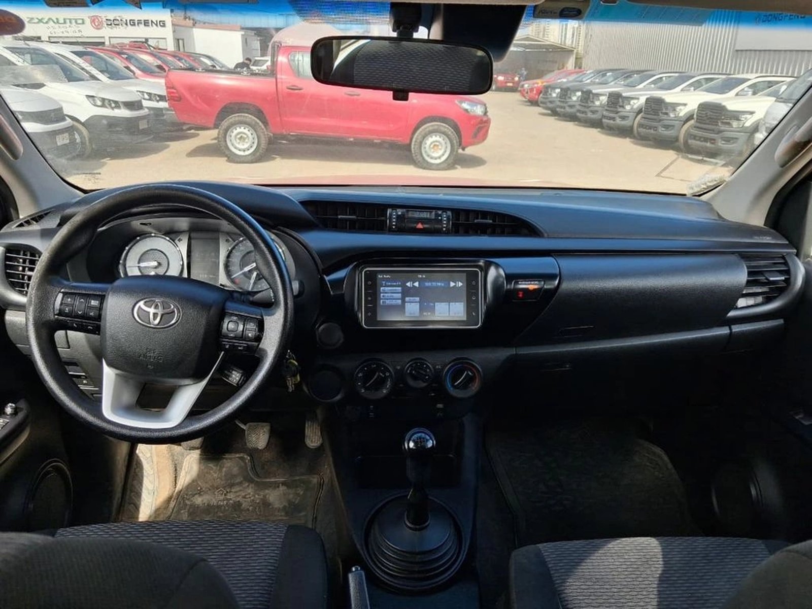 TOYOTA HILUX HILUX TSS 2.4 Diesel 4X2 T/M 2022 - Imagen 14 de 15