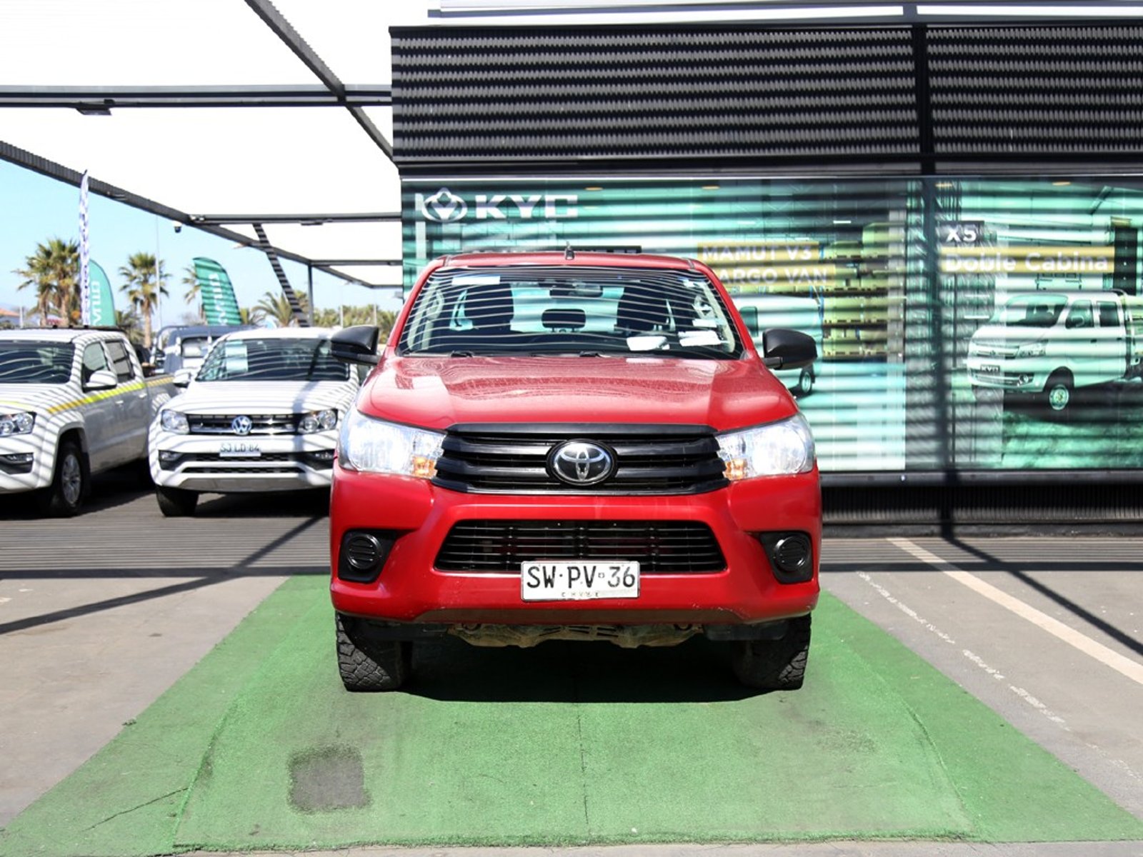 Toyota HILUX 2.4 DX 4x4 MT 2023 - Foto 2 de 20