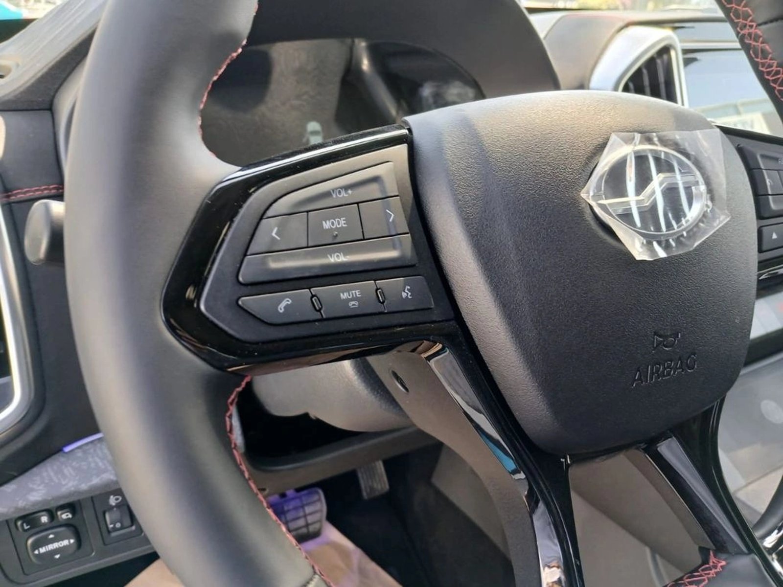 ZX AUTO GRAND LION CABINA DOBLE 4X4 AT 2.3 PRECIO + IVA 2026 - Imagen 11 de 20
