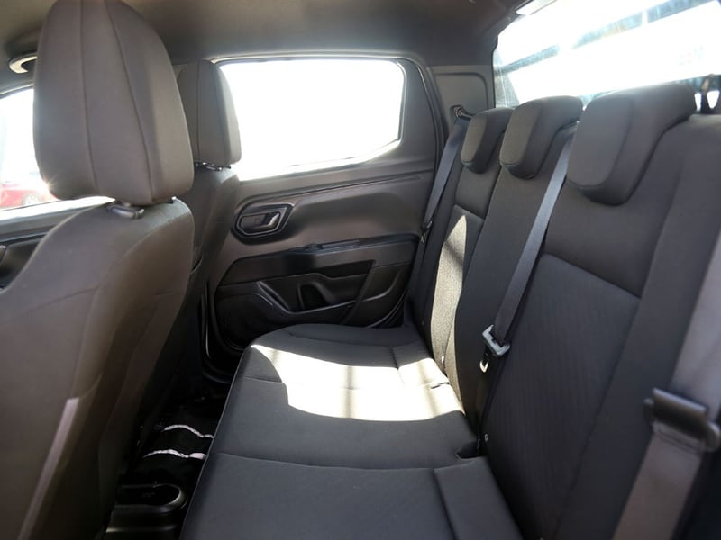 RAM 700 1.4 SLT 4X2 2023 - Imagen 19 de 19