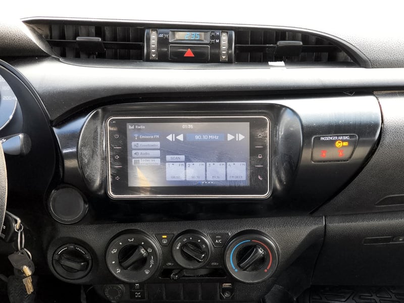 Toyota HILUX TSS 2.4 DIESEL 4X4 T/M 2022 - Imagen 16 de 20