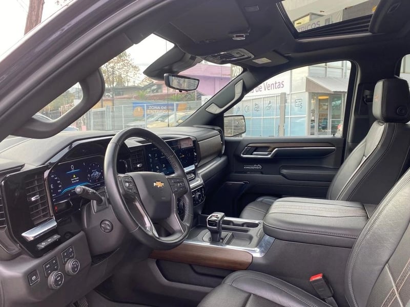 Chevrolet SILVERADO High Country 4X4 3.0 DIESEL AUT 2024 - Imagen 10 de 20