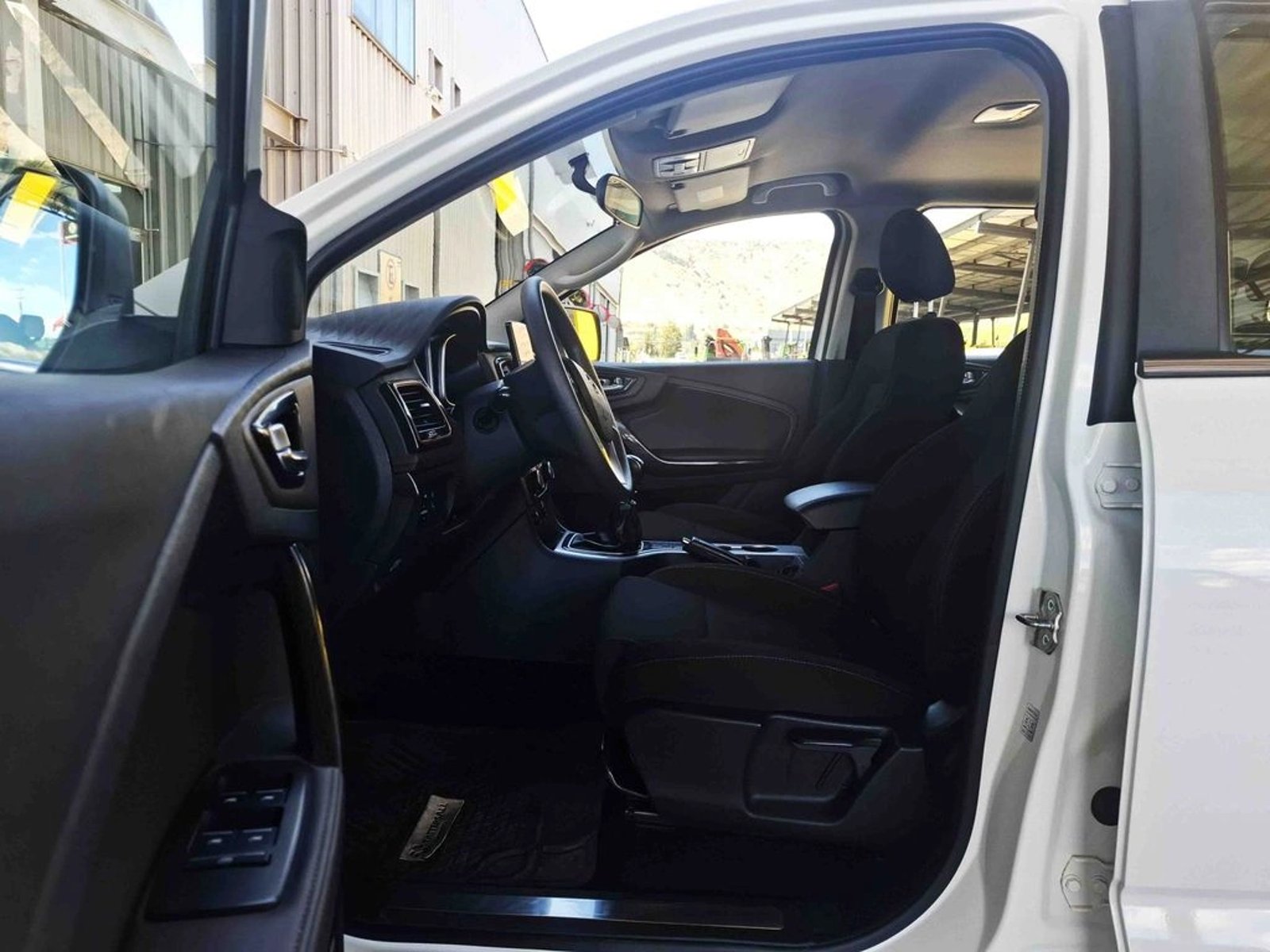 ZX AUTO TERRALORD 2.5 DLX 4X4 DIESEL MT 4P 2023 - Imagen 15 de 20