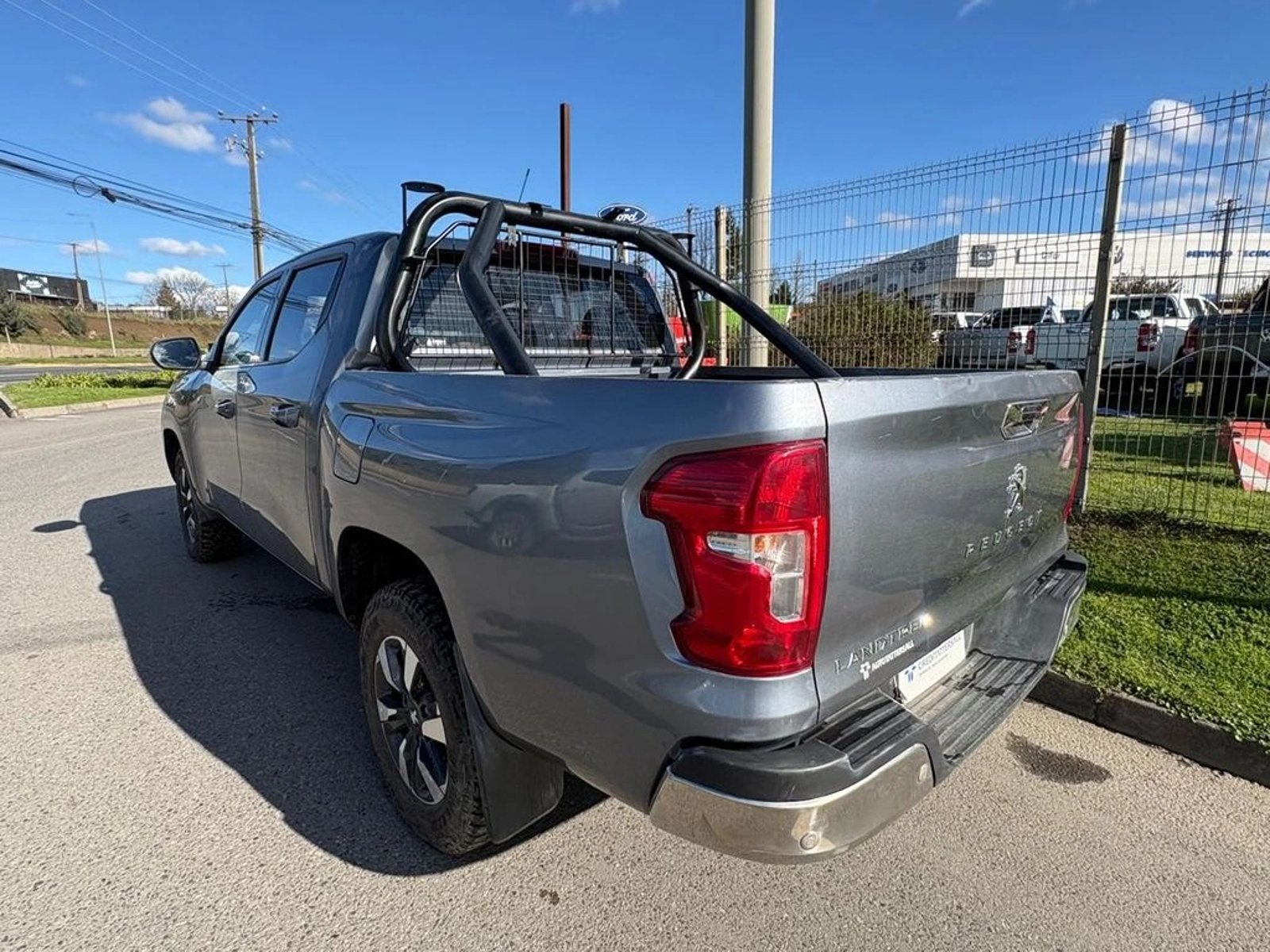 Peugeot LANDTREK 1.9 4X4 MT 2023 - Imagen 6 de 12