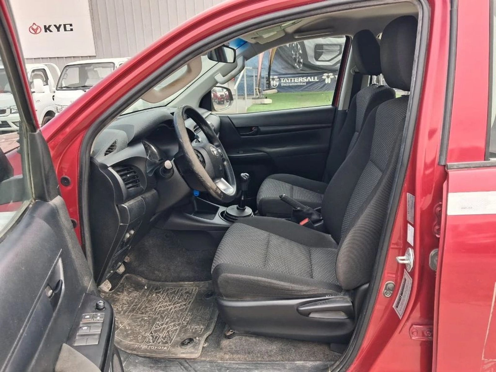 TOYOTA HILUX HILUX TSS 2.4 Diesel 4X2 T/M 2021 - Imagen 10 de 15