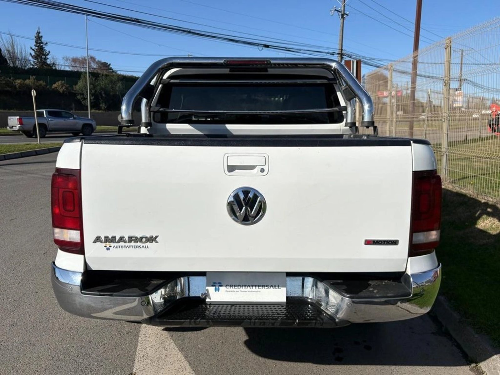VOLKSWAGEN AMAROK HIGHLINE 4X4 2.0 AUT. 2023 - Imagen 6 de 13