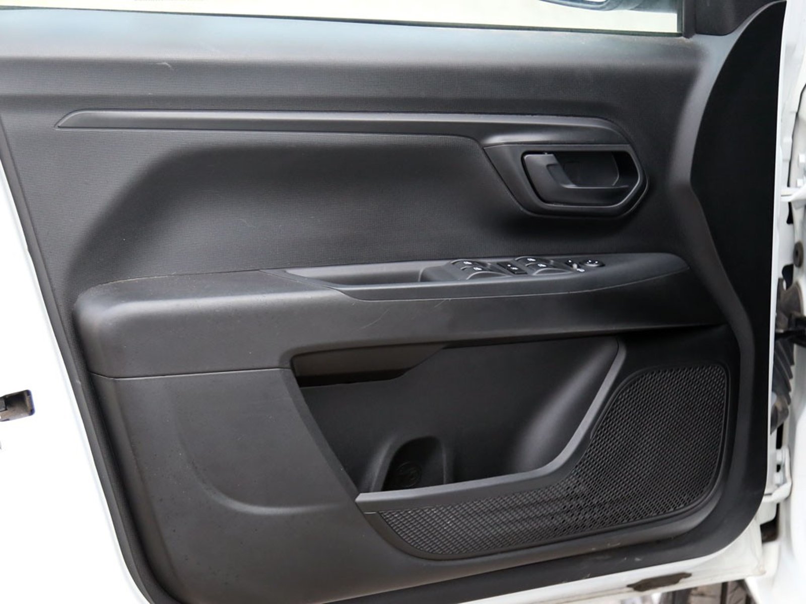 RAM 700 1.3 BIGHORNE SLT CD MT 2024 - Imagen 16 de 20