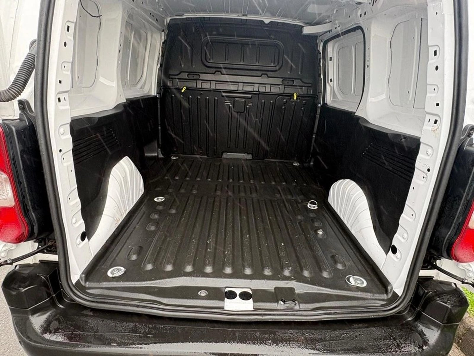 Citroën BERLINGO 1.5 L1 DIESEL 2024 - Imagen 6 de 9