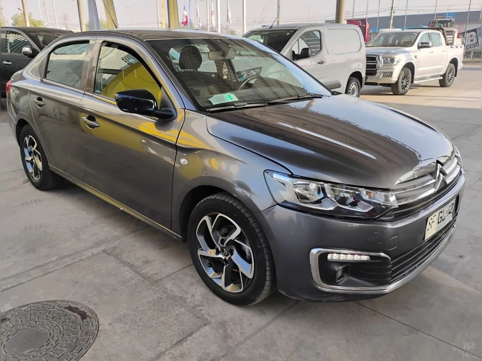 CITROEN C-ELYSEE 1.6 HDI 92 BVM SHINE MT DIESEL 2022 - Imagen 4 de 15
