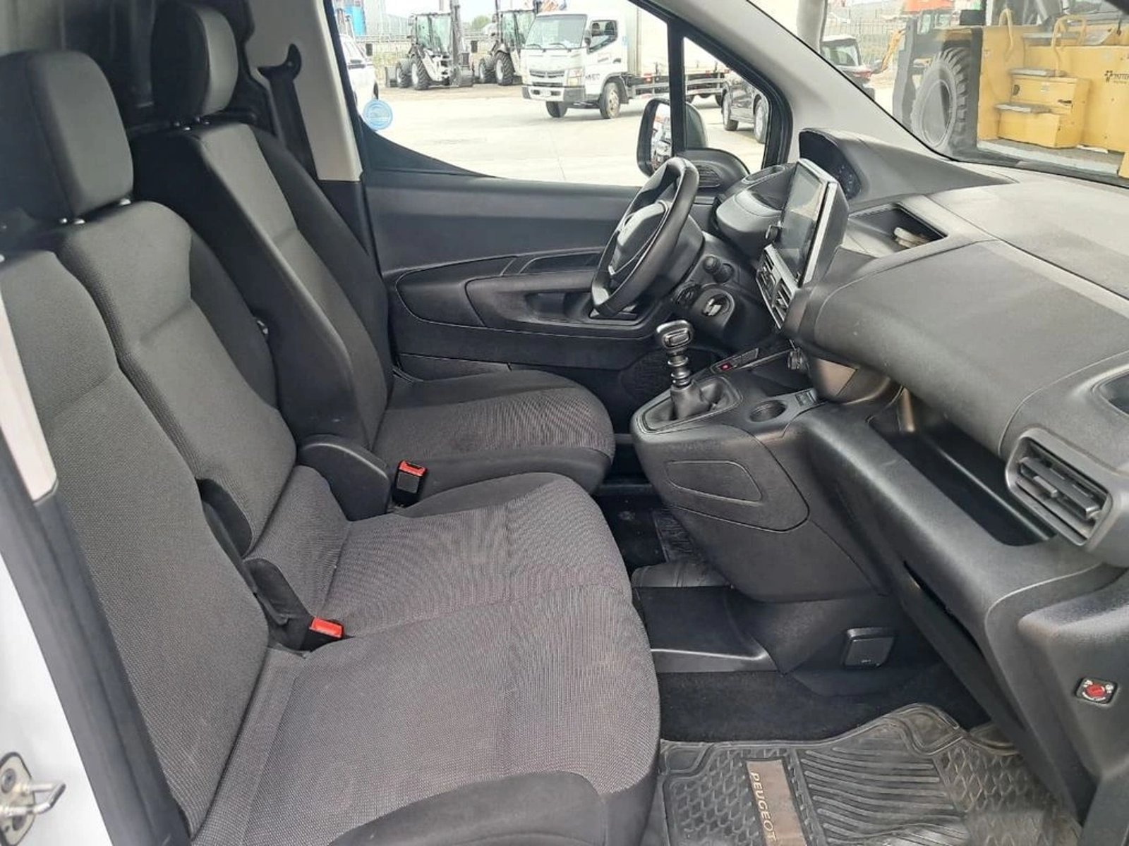 PEUGEOT PARTNER 1.5 L1 BLUEHDI MT 2024 - Imagen 11 de 16