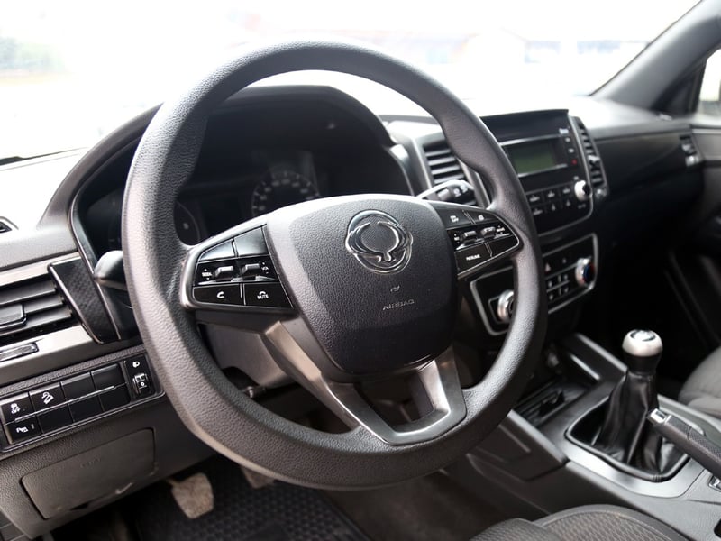 SsangYong MUSSO Grand 4X4 2.2 2023 - Imagen 13 de 20
