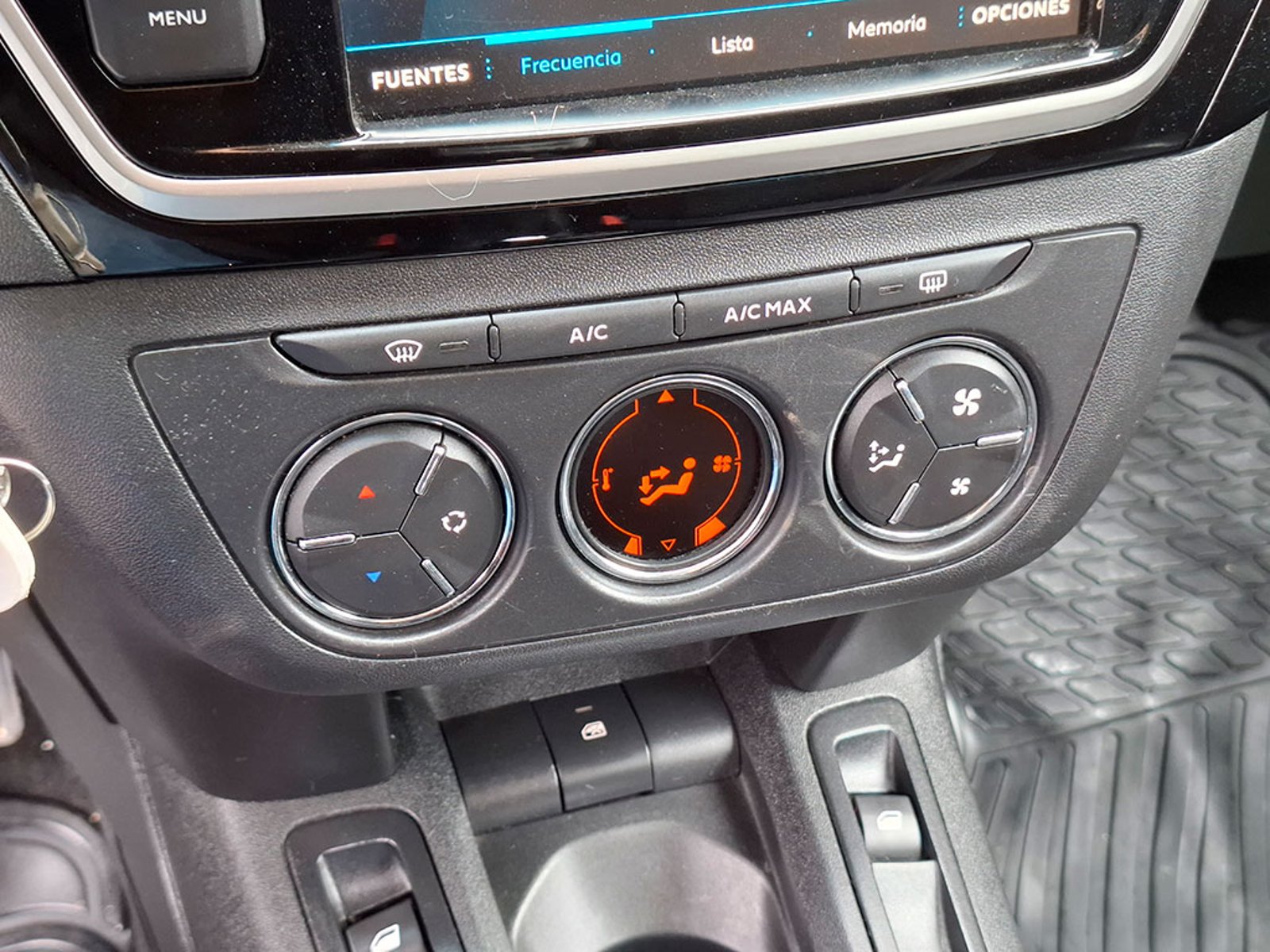 Peugeot 301 301 HDI 92HP 1.6 2022 - Imagen 15 de 20