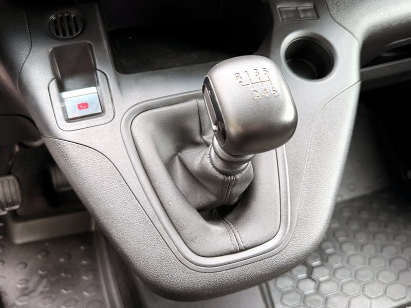 Peugeot PARTNER 1.5 L2 BLUEHDI 2024 - Imagen 13 de 20