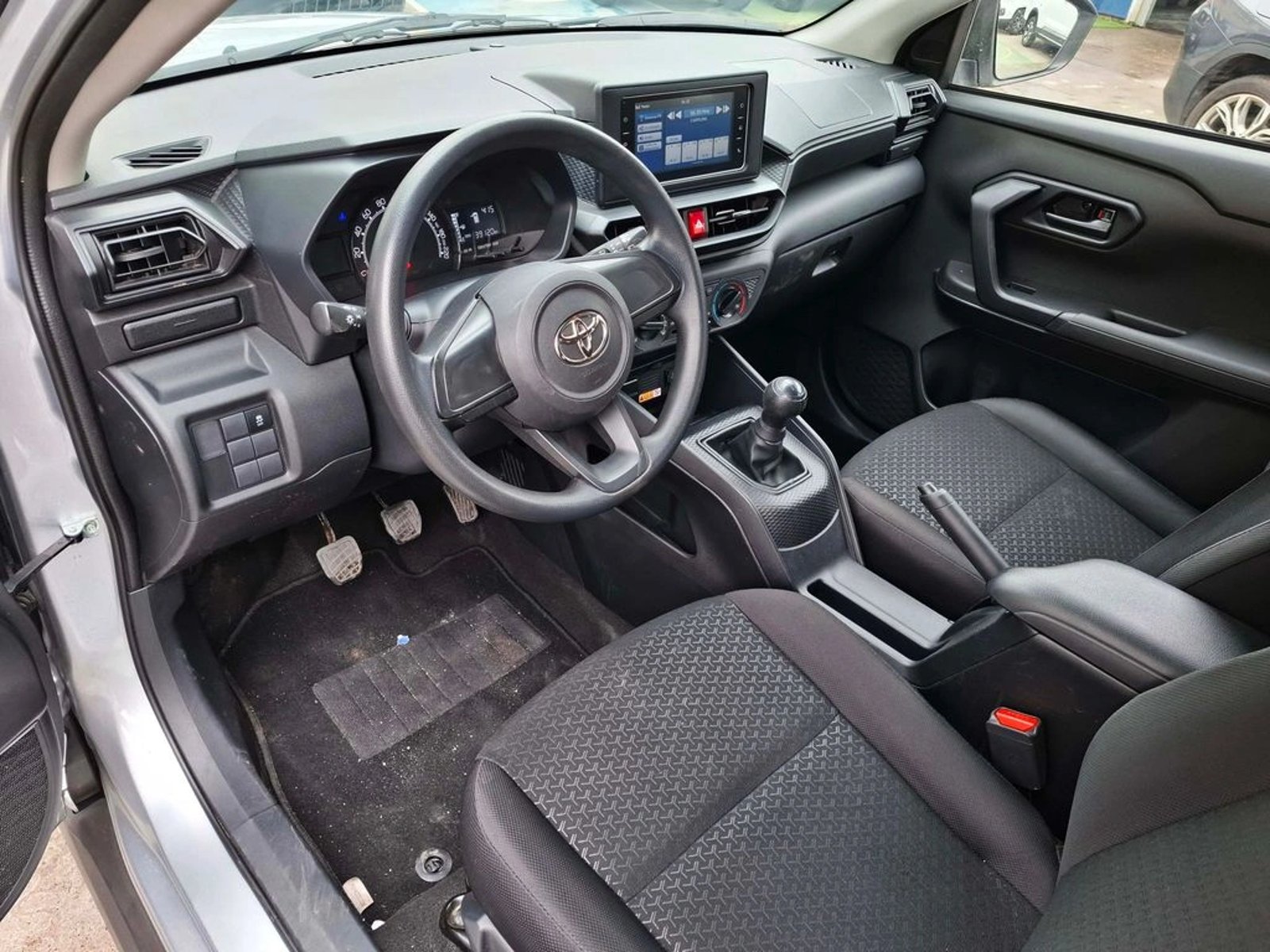 Toyota RAIZE 1.2 2025 - Imagen 16 de 20