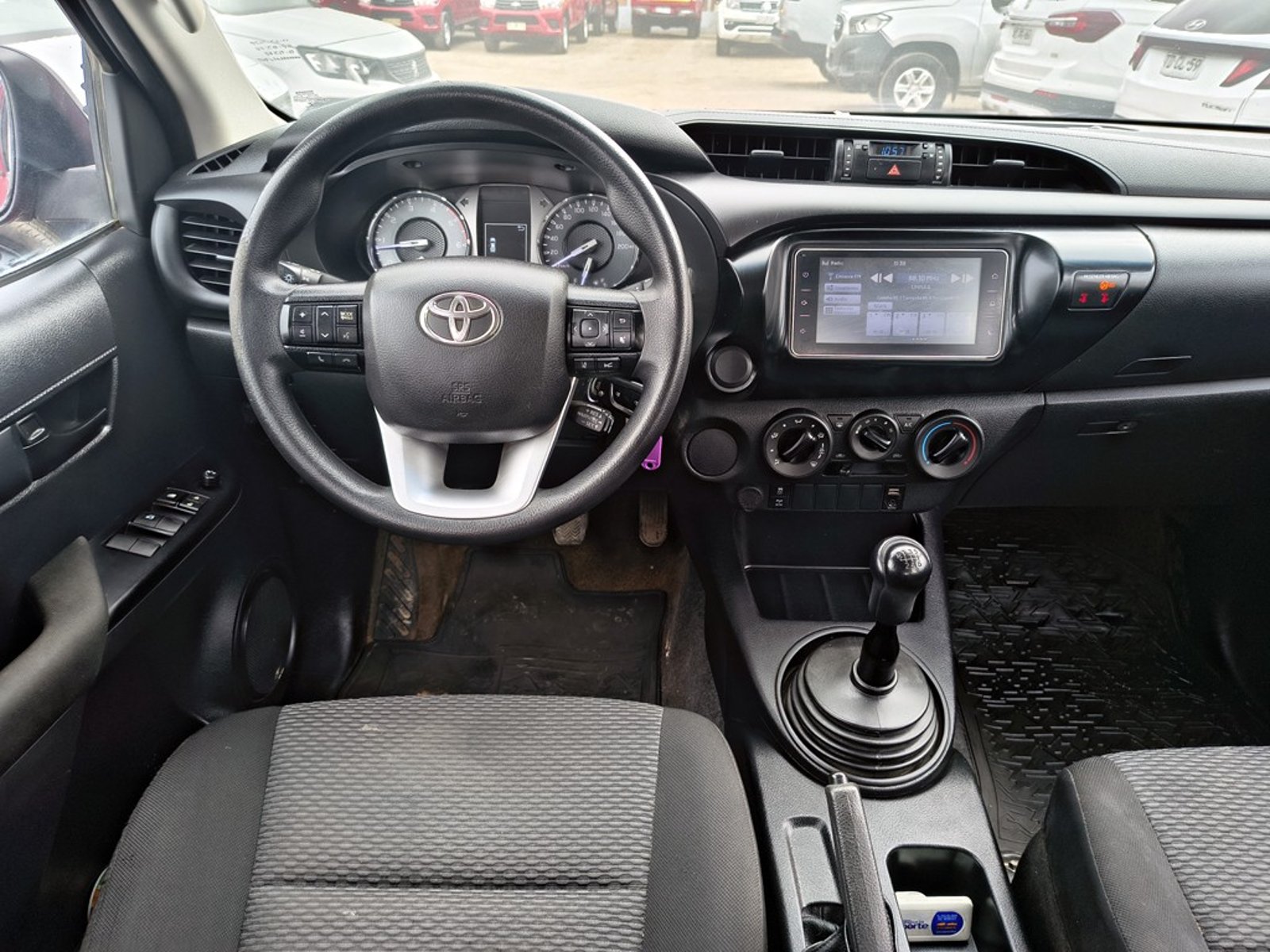 Toyota HILUX HILUX TSS 2.4 Diesel 4X2 T/M 2022 - Imagen 16 de 18