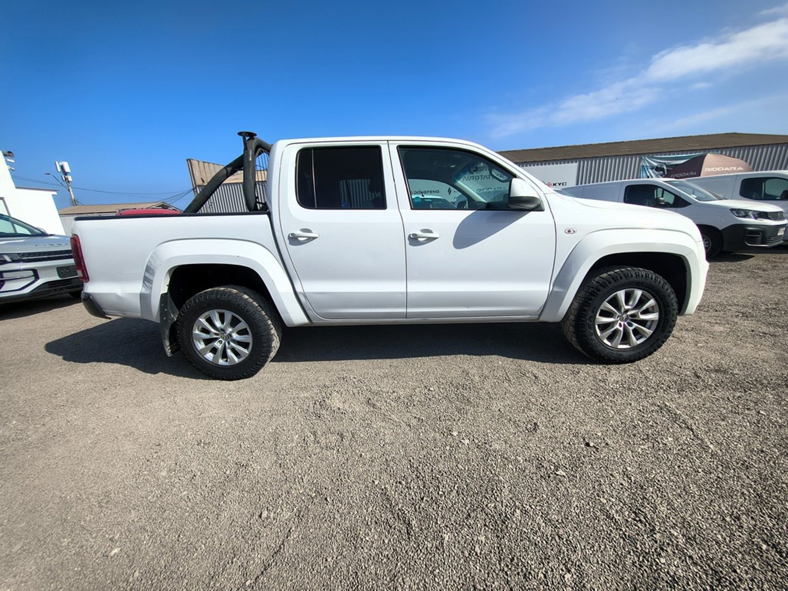 Volkswagen AMAROK AMAROK 2.0 Diesel 4x4 T/M 2023 - Foto 4 de 20