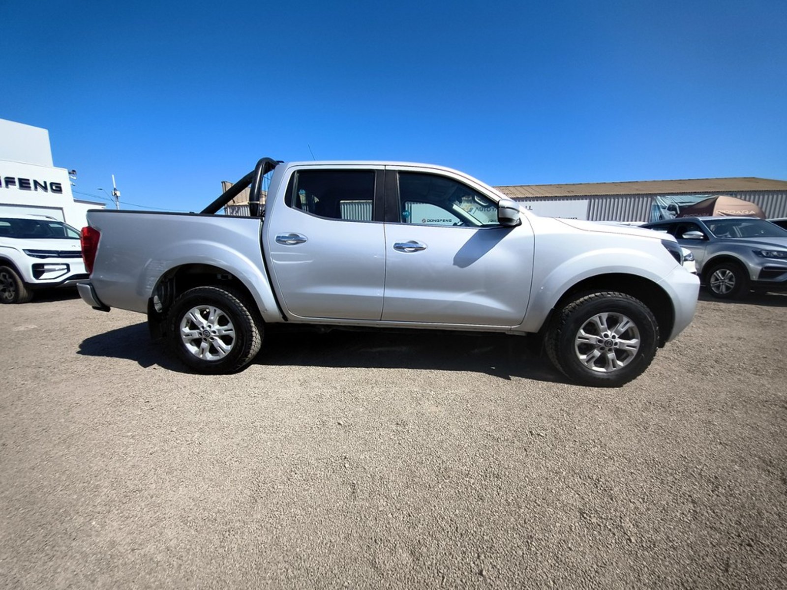 NISSAN NAVARA 2.3 Diesel 4x4 T/A 2023 - Imagen 4 de 18