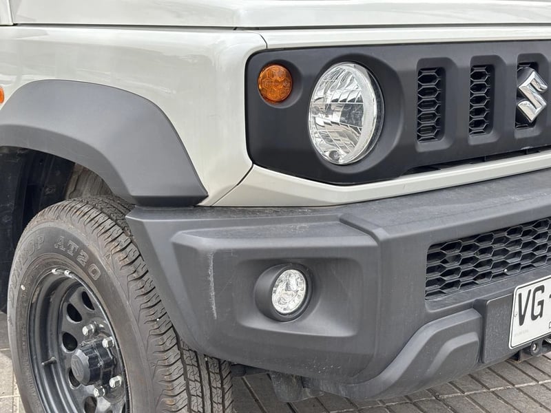 Suzuki JIMNY 1.5 GL WINCHE MT 4X4 2025 - Imagen 4 de 20