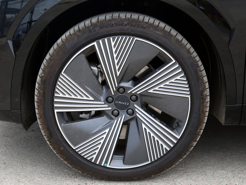 Lynk & Co 08 08 PHEV 2027 - Imagen 11 de 20