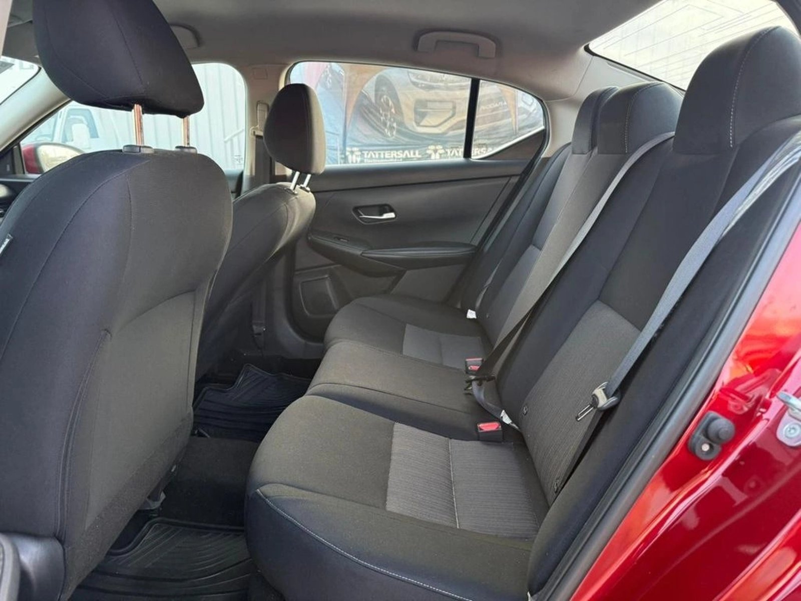 NISSAN SENTRA 2.0 SENSE 4X2 MT 4P 2023 - Imagen 11 de 14