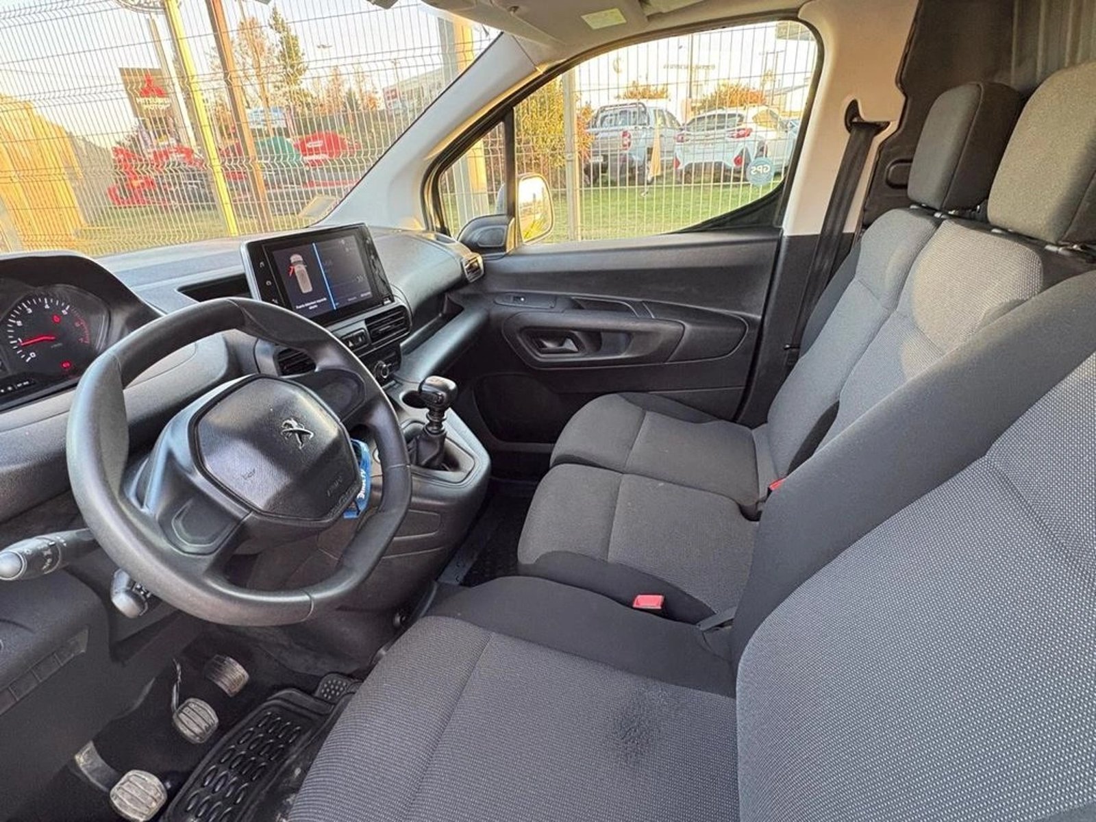 PEUGEOT PARTNER 1.5 L1 HDI DIESEL 2024 - Imagen 10 de 12