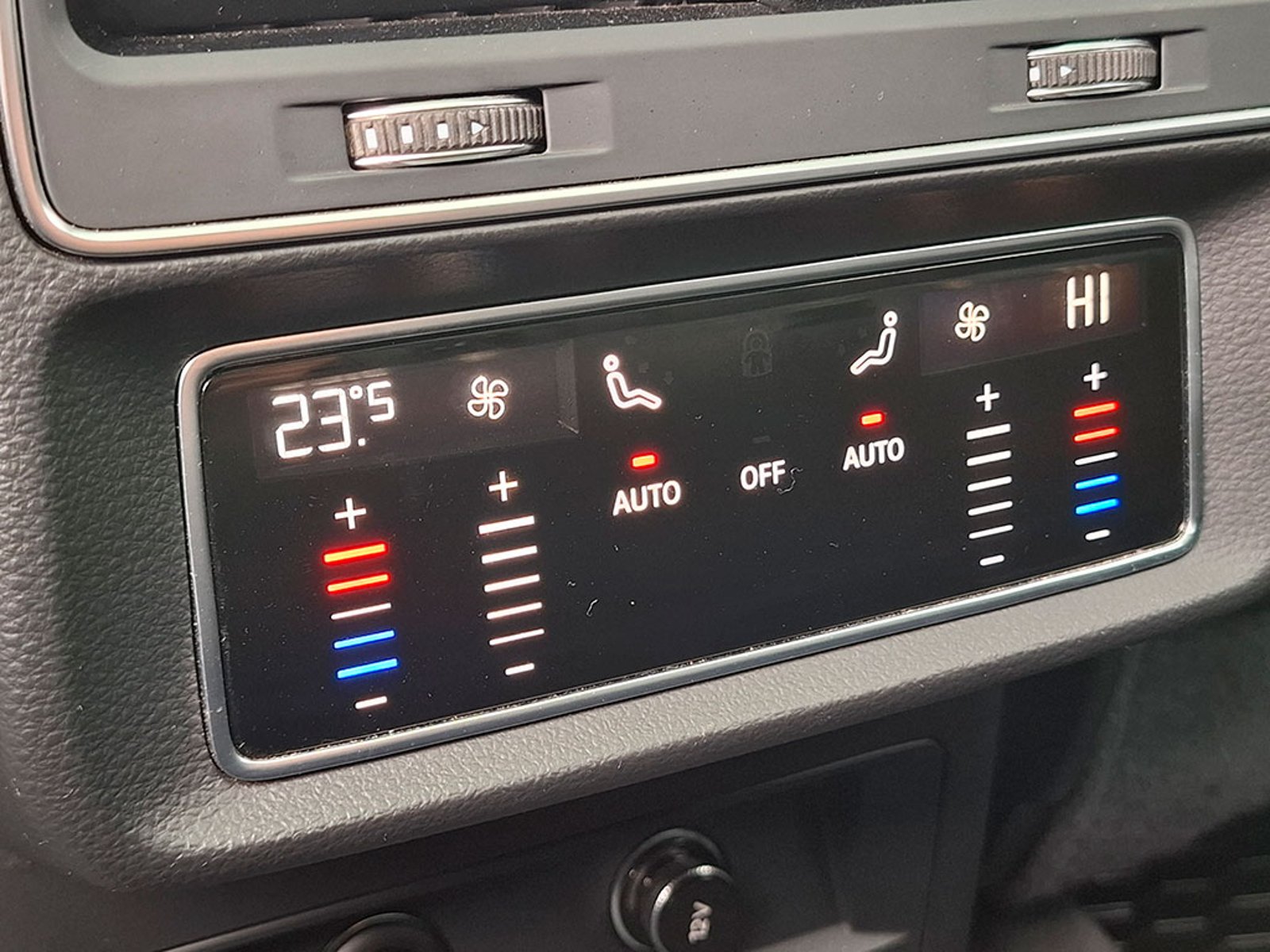Audi Q7 55 TFSI Quattro 3.0 S line 2023 - Imagen 11 de 20