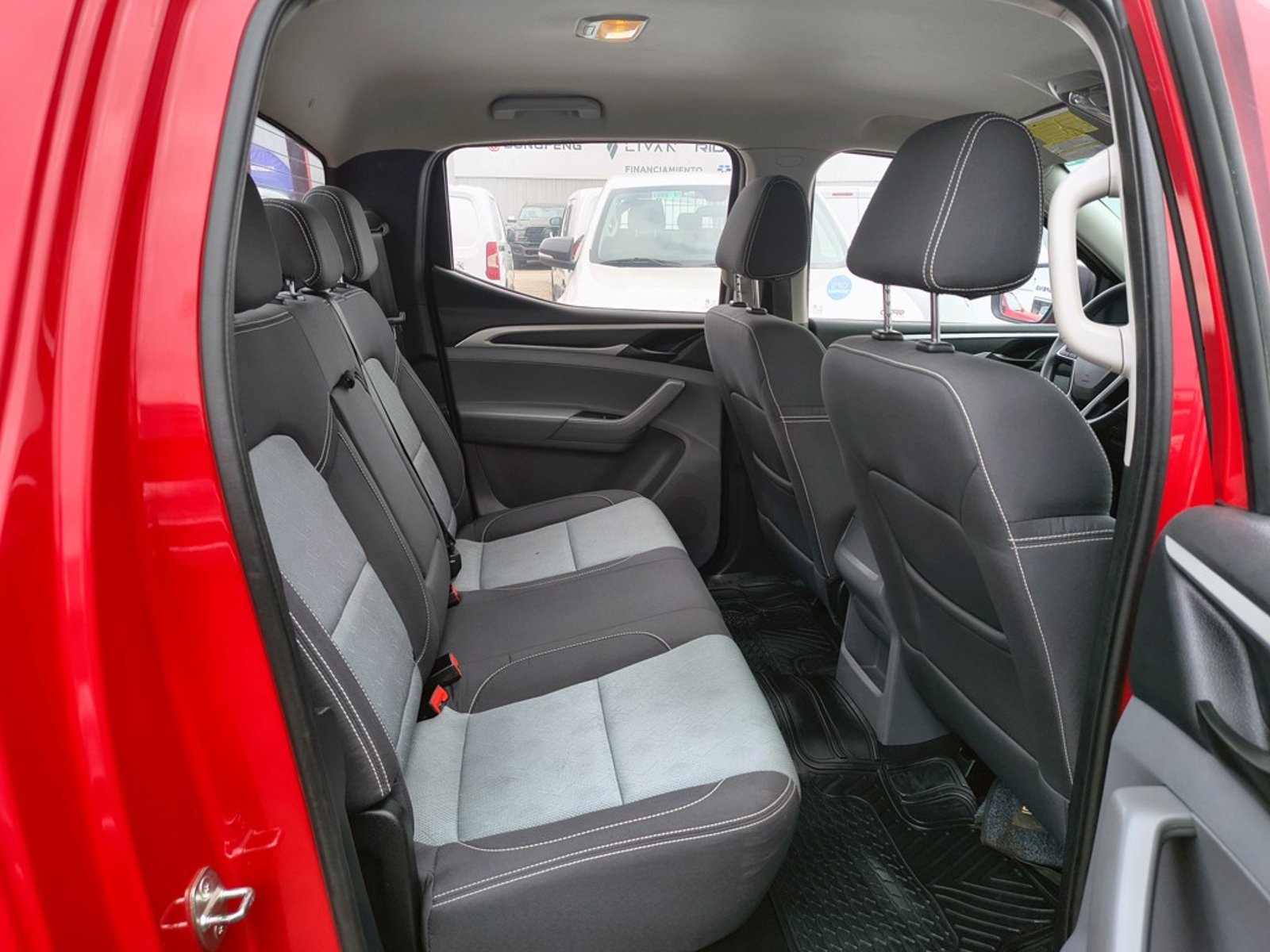 Maxus T60 2.0 Diesel 4x4 T/M 2024 - Imagen 16 de 19