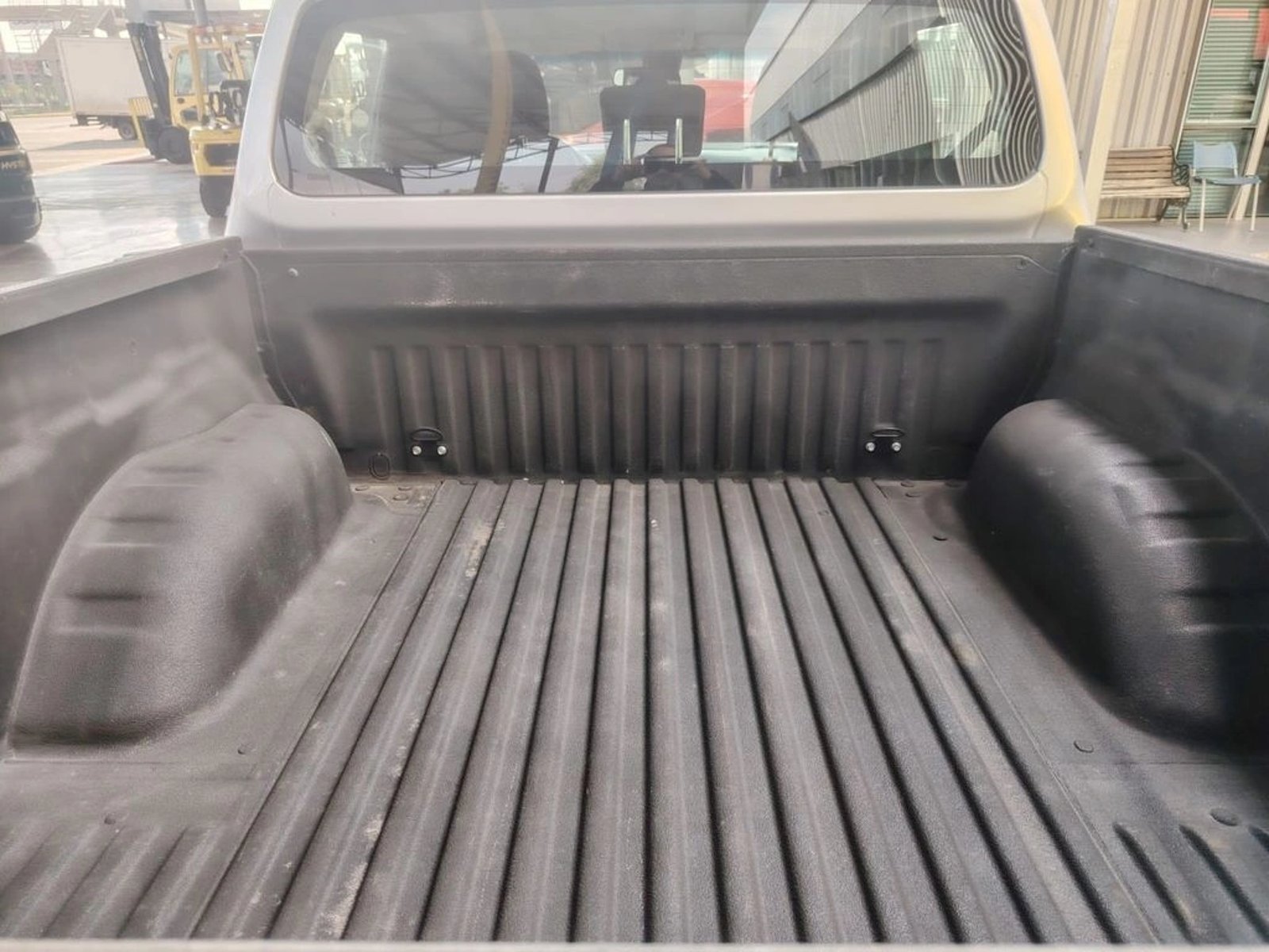 Nissan NAVARA NAVARA D CAB 2.3 MT 4X2 2023 - Imagen 9 de 17