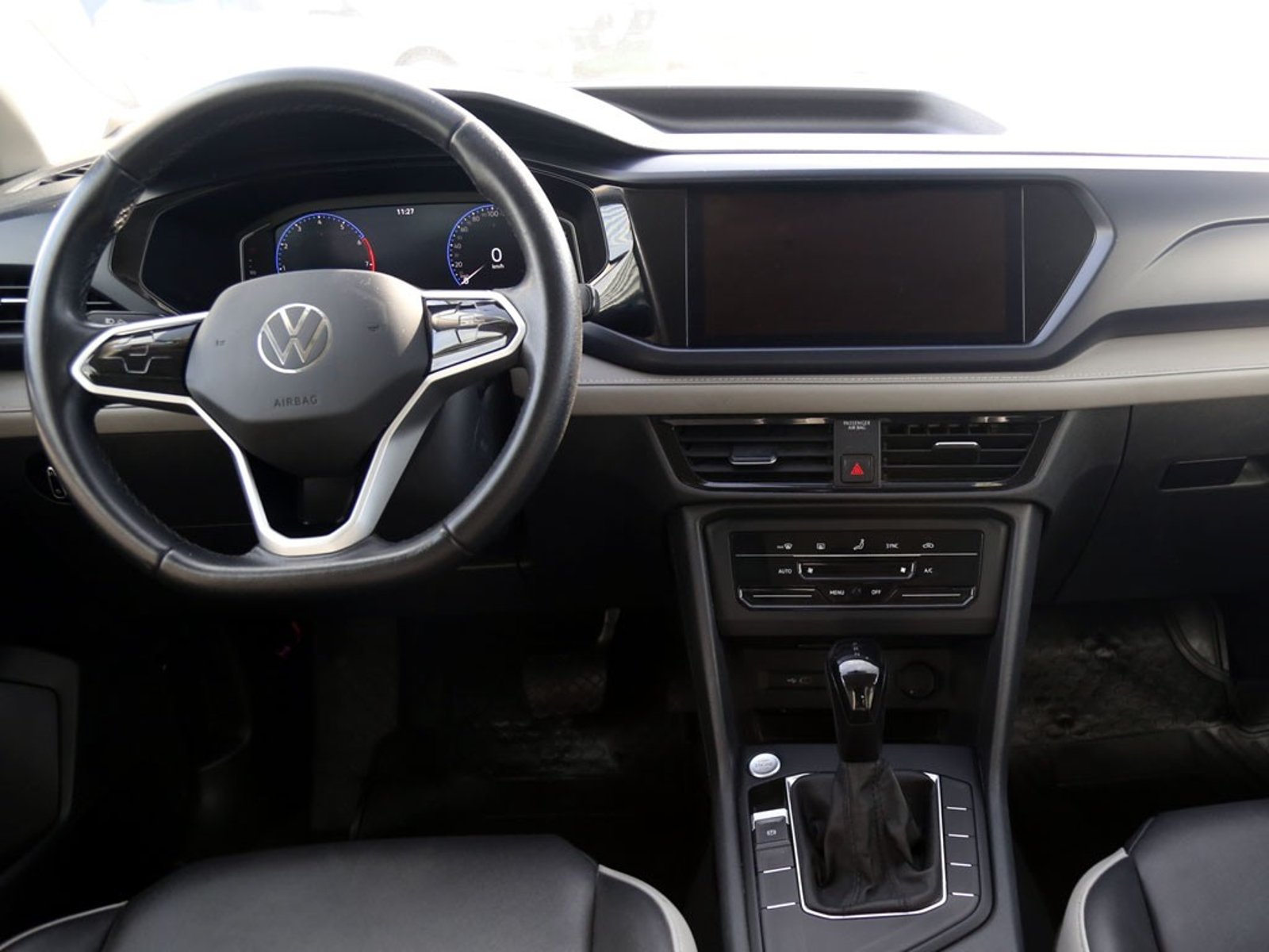 VOLKSWAGEN TAOS 1.4 TSI COMFORTLINE 4X2 AT 5P 2025 - Imagen 13 de 20