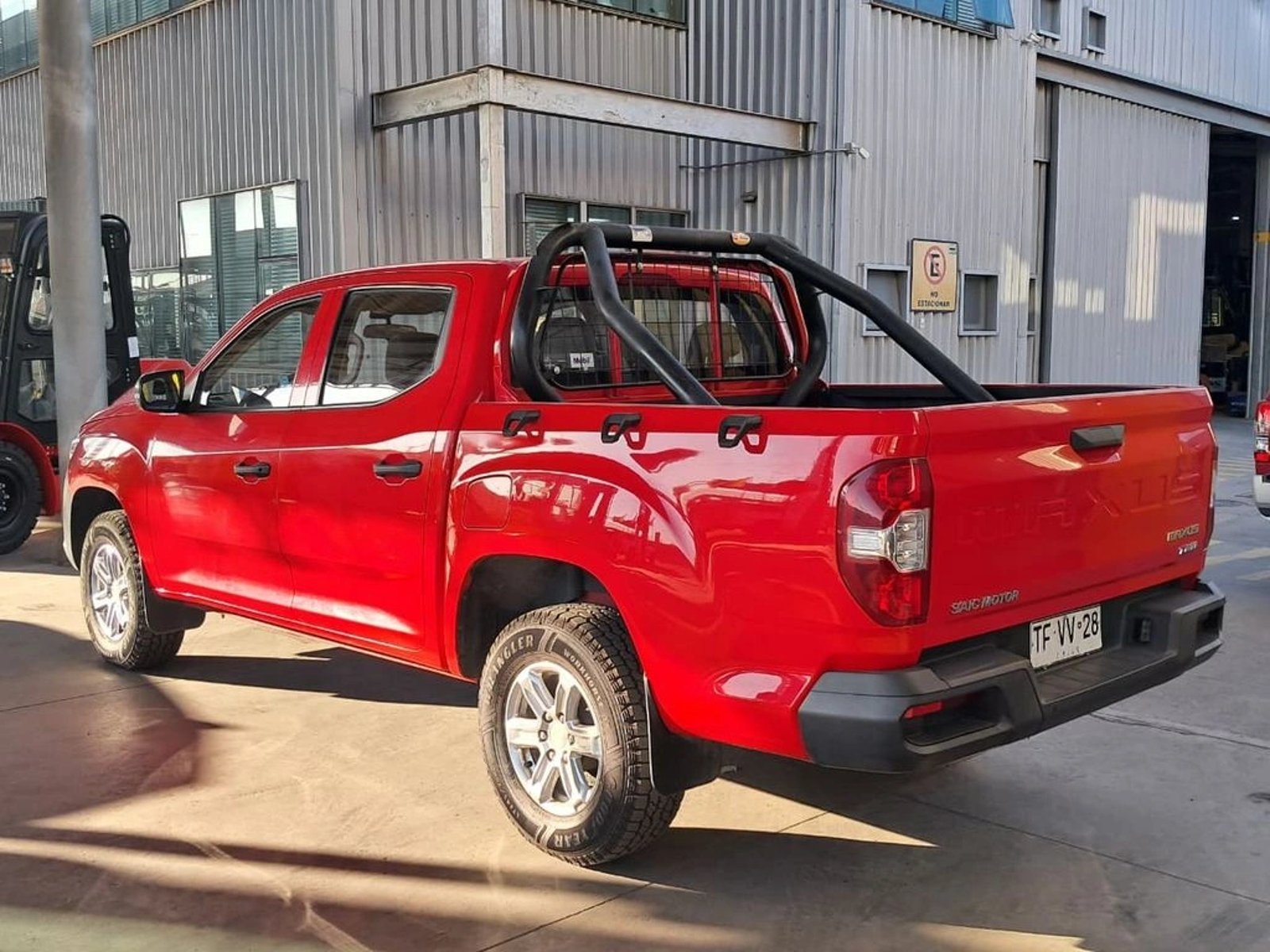 MAXUS T60 DX 4X4 MT 2.0 2024 - Imagen 8 de 20