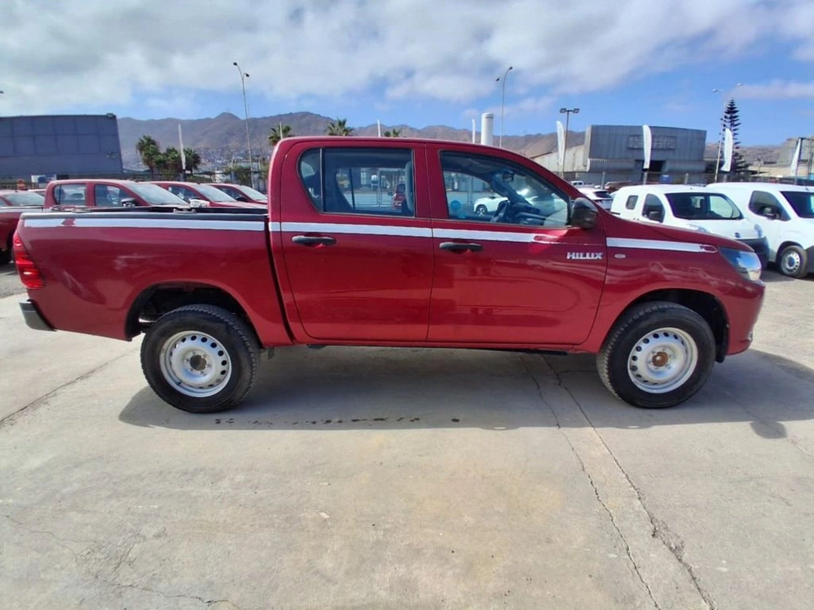 TOYOTA HILUX HILUX TSS 2.4 Diesel 4X2 T/M 2021 - Imagen 4 de 14