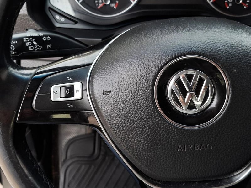 Volkswagen AMAROK COMFORTLINE 4MOTION AT 2023 - Imagen 17 de 20