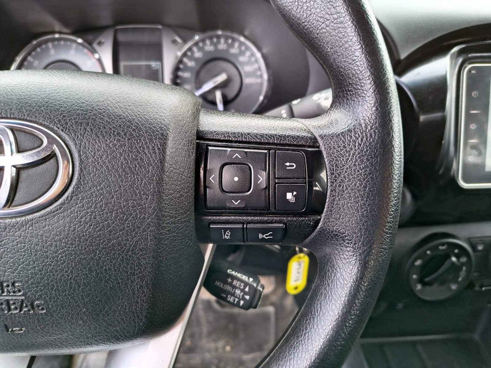 TOYOTA HILUX HILUX TSS 2.4 Diesel 4X2 T/M 2021 - Imagen 14 de 20