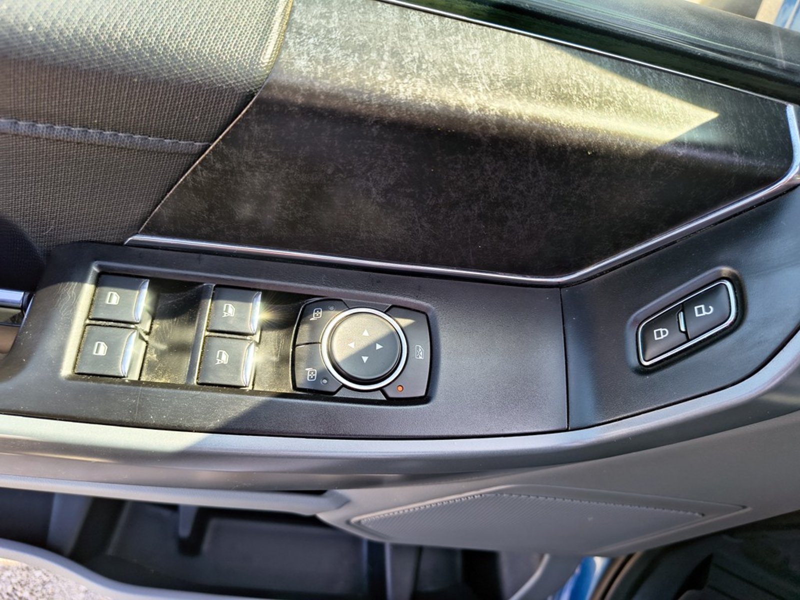Ford F-150 5.0 Gasolina 4x4 T/A 2024 - Imagen 10 de 20